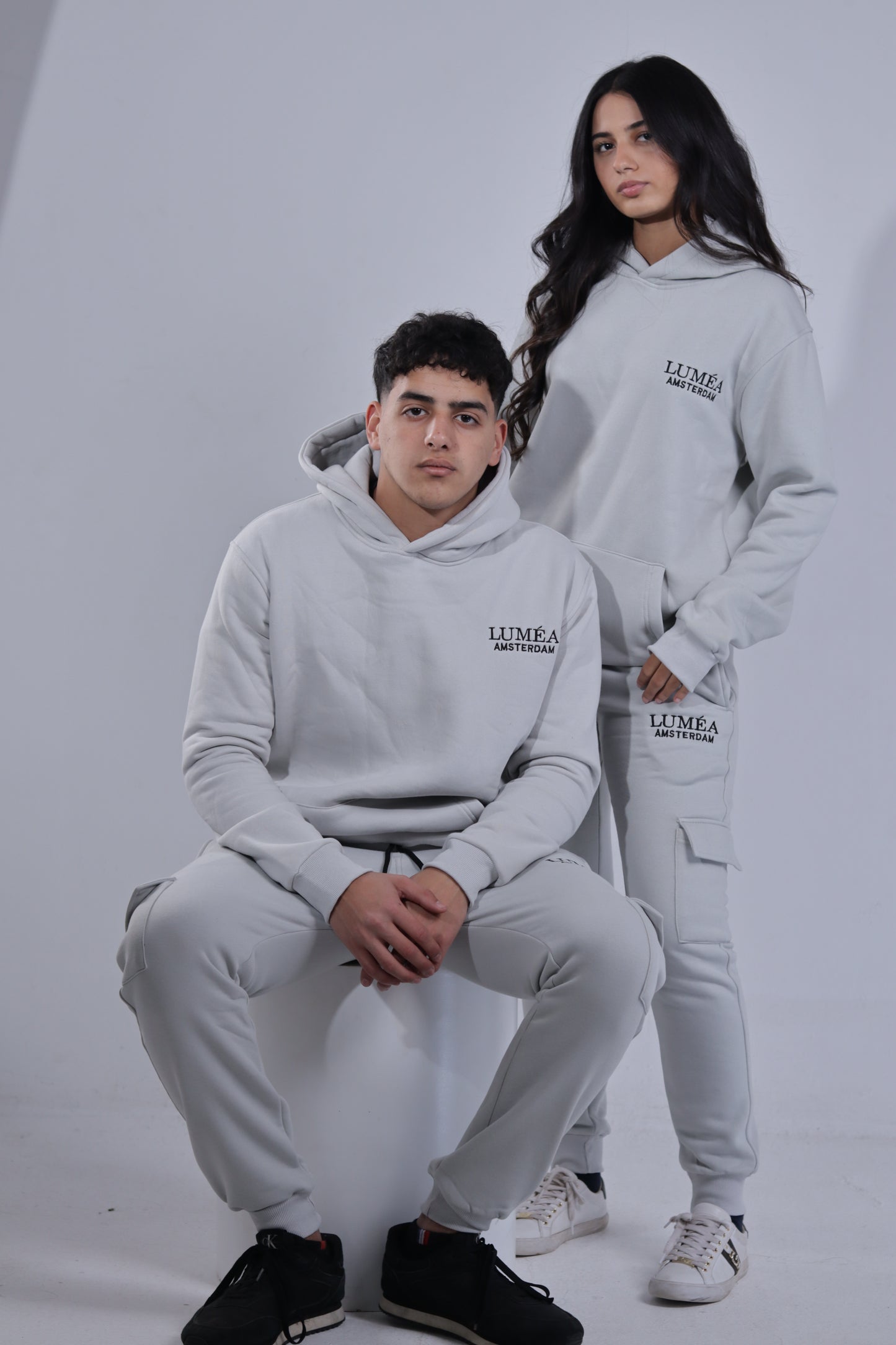 LUMÉA AMSTERDAM – Grey Signature Cargo Sweatpants