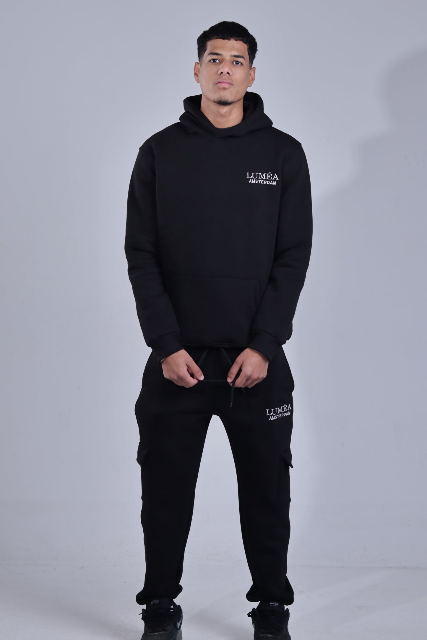 LUMÉA AMSTERDAM – Black Signature Cargo Sweatpants