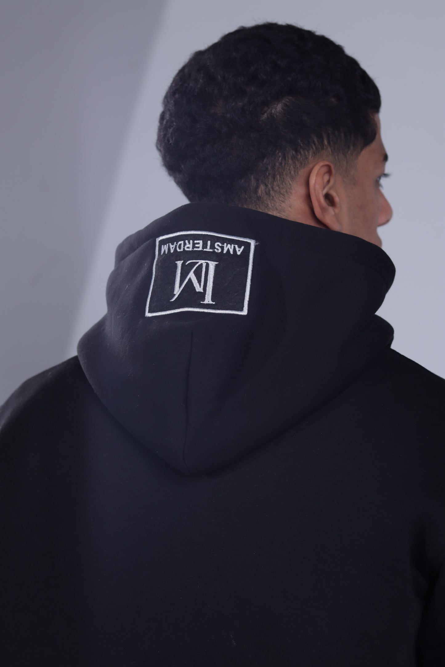 Luméa Essential Hoodie - Black