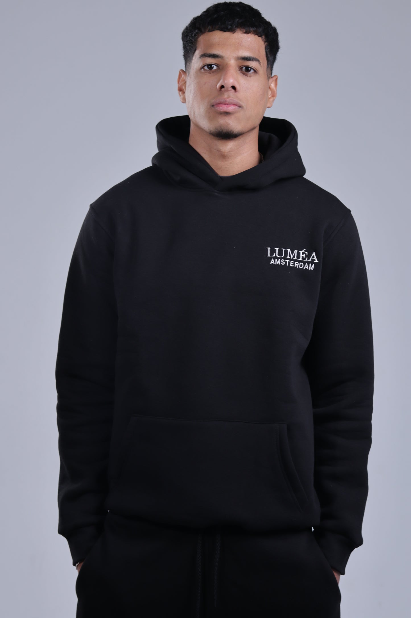 Luméa Essential Hoodie - Black
