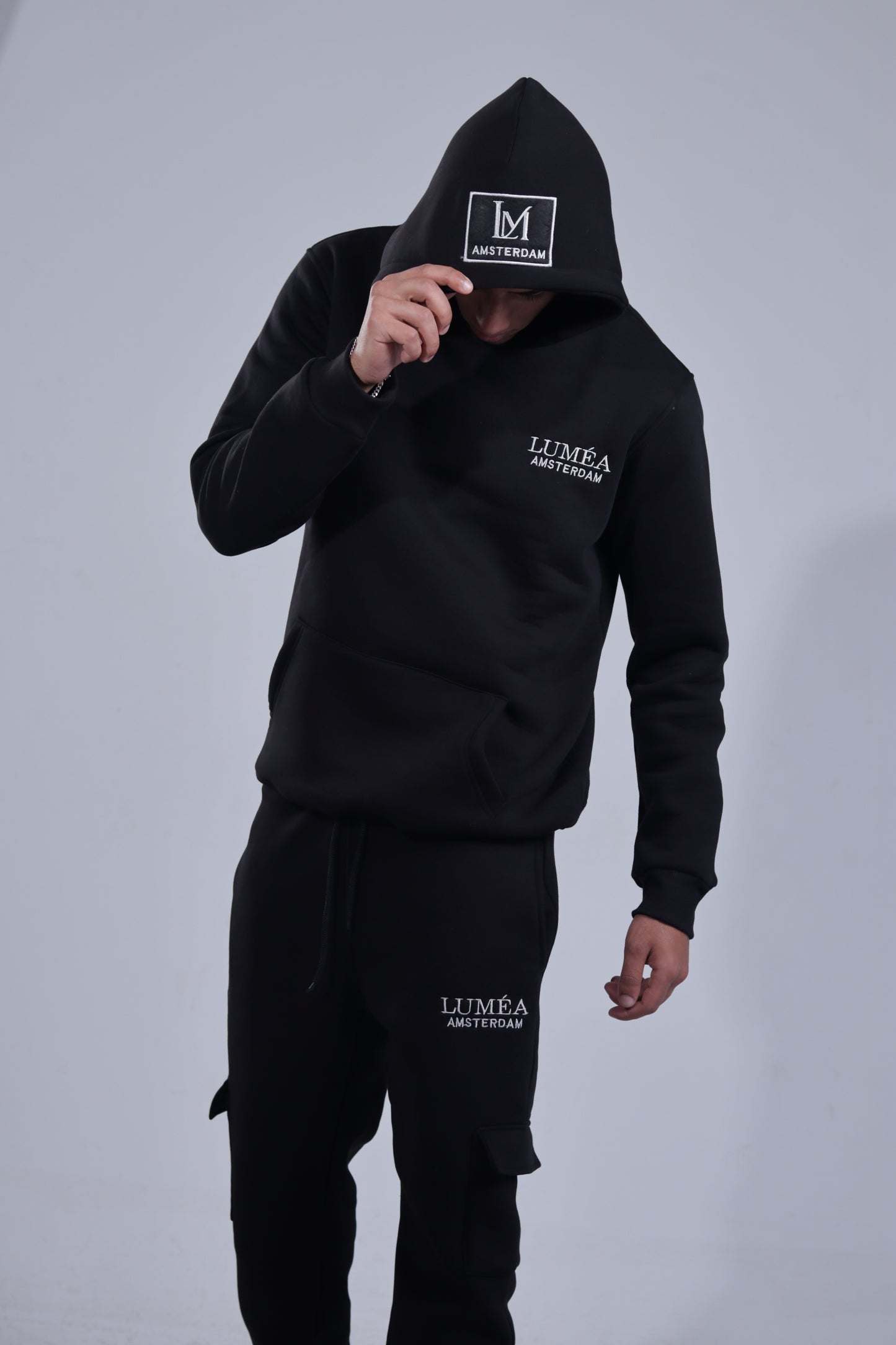Luméa Essential Hoodie - Black